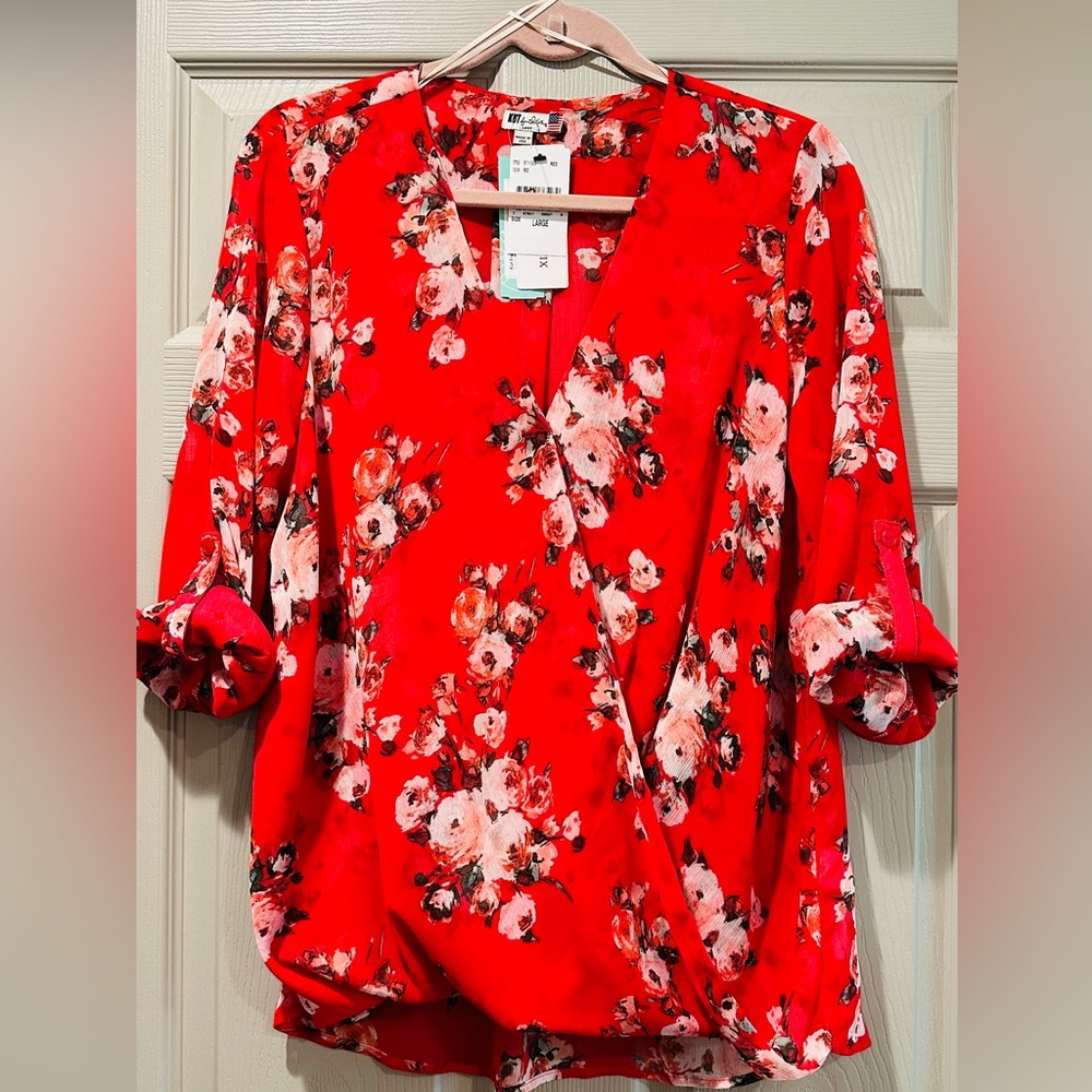 NWT KUT FORM THE KLOTH RED FLORAL BLOUSE QUARTER SLEEVE BLOUSE